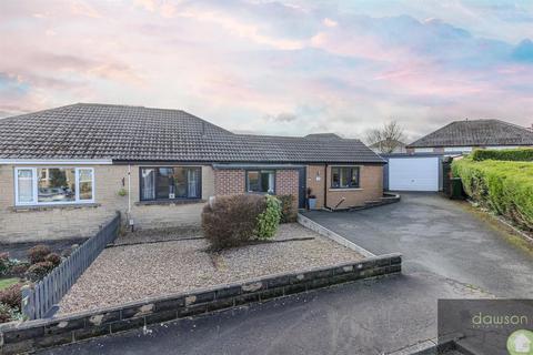 3 bedroom semi-detached bungalow for sale, Chiltern Avenue, Lindley, Huddersfield