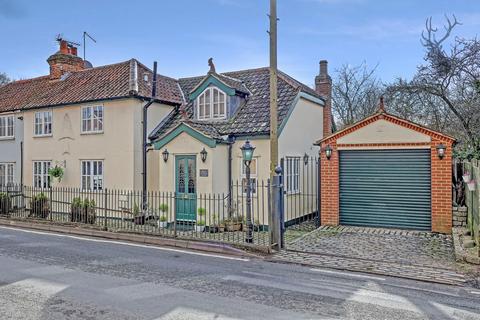 3 bedroom house for sale, Woodside, Thornwood, Epping
