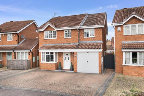 4 bedroom detached house for sale, Yew Tree Close, Evesham WR11