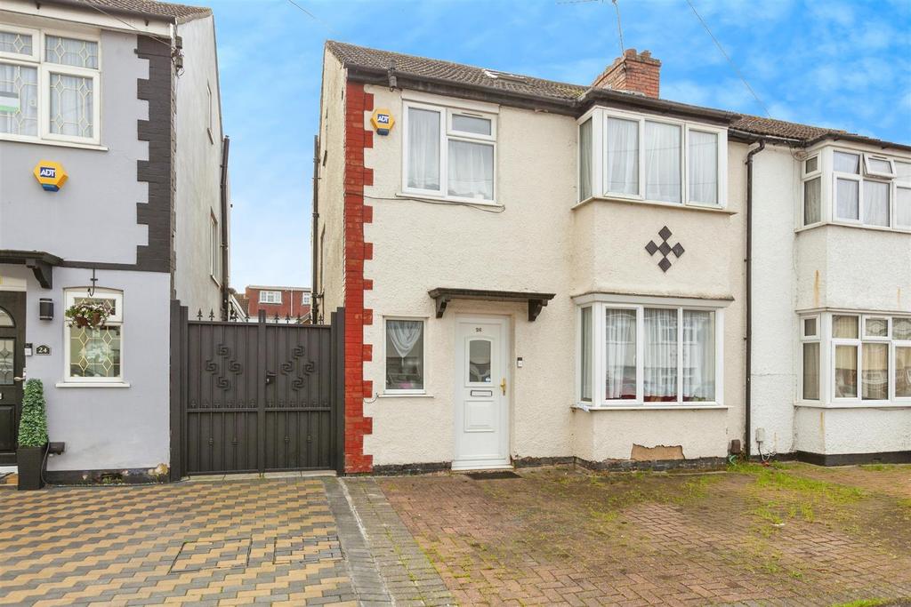 Leeds Road, Slough 4 bed semidetached house for sale £460,000