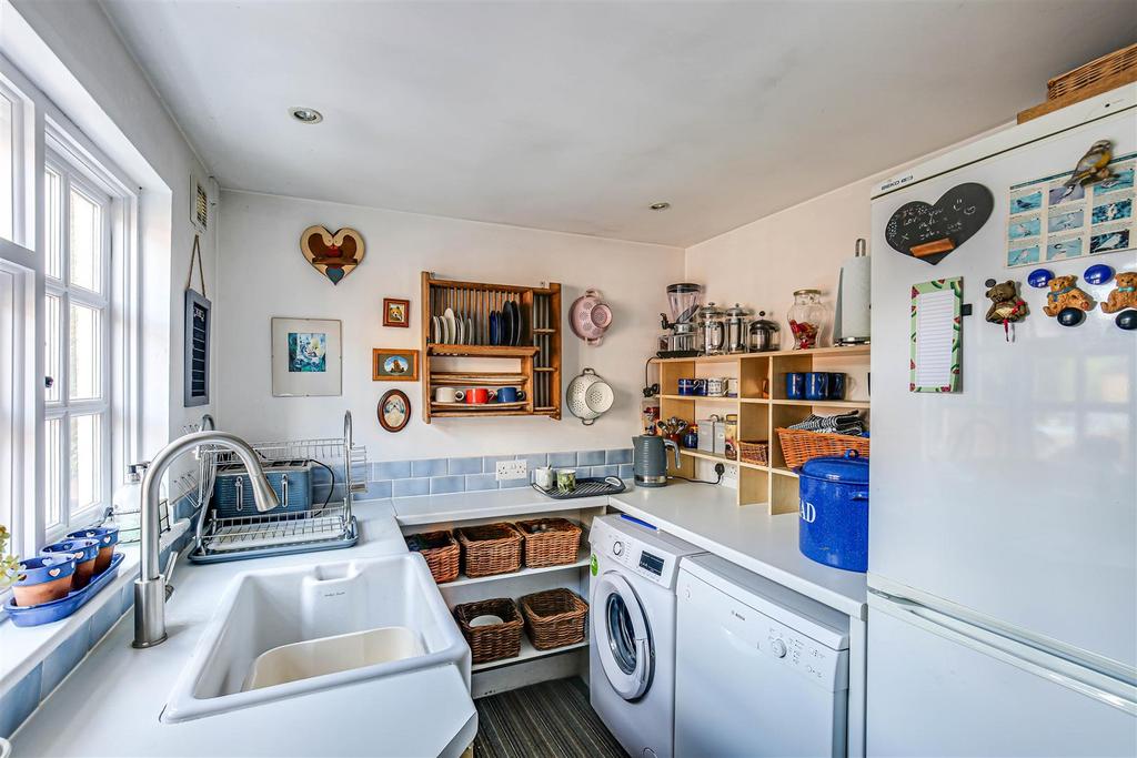 11 Utility room.jpg