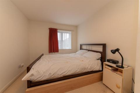 1 bedroom flat for sale, Swynford Gardens, Hendon, London
