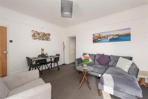 2 bedroom flat for sale, Tankerton Road, Tankerton, Whitstable