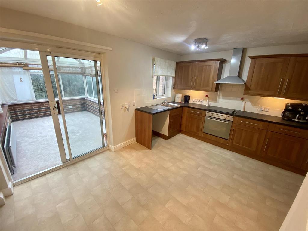 Open Plan Kitchen and Dining Room