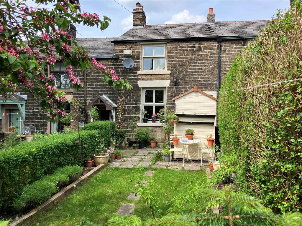 Street, Horwich, Bolton 2 bed cottage for sale £210,000