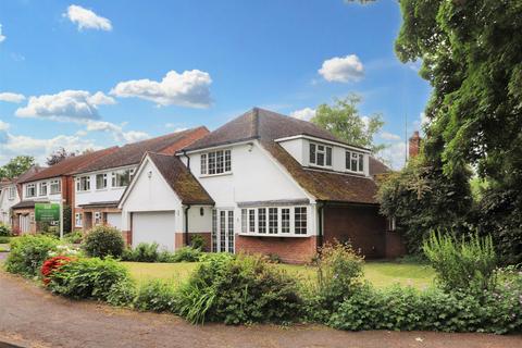 3 bedroom detached house for sale, Ferndale Drive, Kenilworth