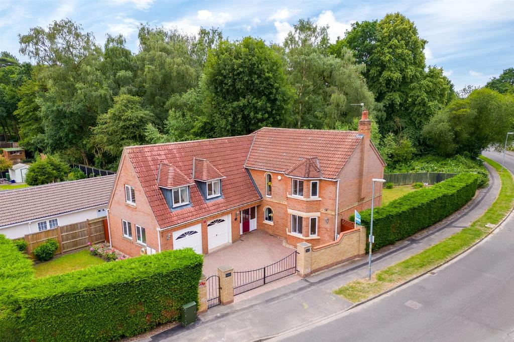 Shearwater Road, Lincoln 5 bed detached house for sale £550,000