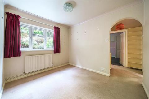 41 Marley Combe Road, Haslemere, GU27 3SN