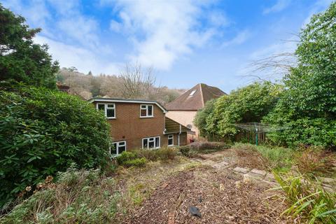 41 Marley Combe Road, Haslemere, GU27 3SN