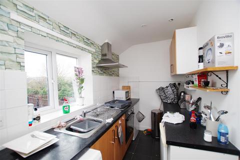 4 bedroom semi-detached house for sale - Oxford Road, Swindon SN3