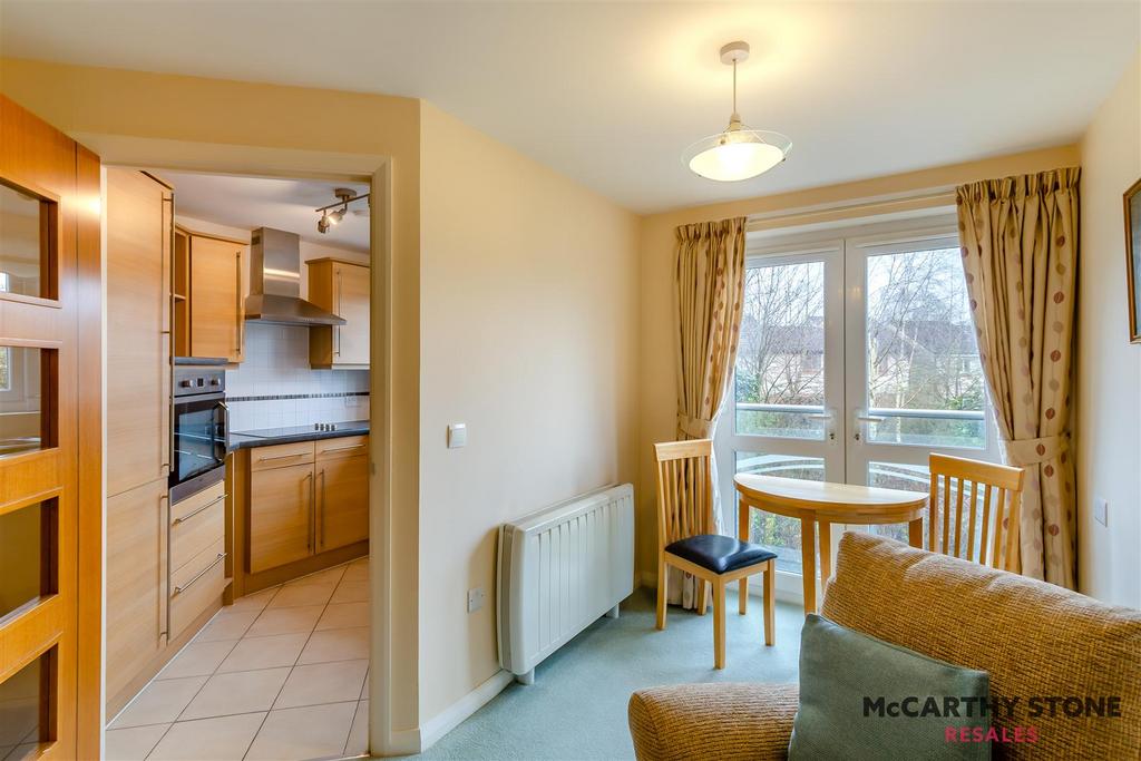 8585202-interior09.jpg