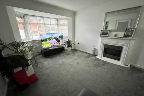 3 bedroom semi-detached house to rent - Albert Drive, Whitefield M45