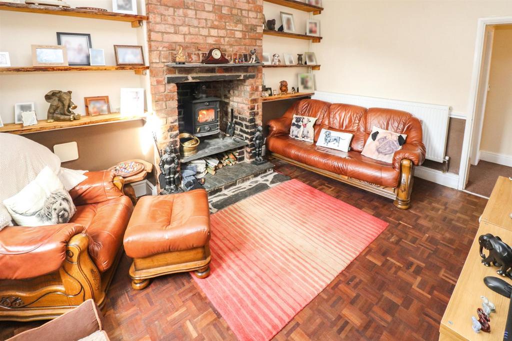 Pant, Oswestry 3 bed cottage for sale £350,000