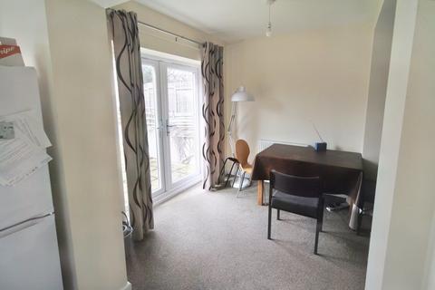 1 bedroom property to rent, King Street, Beeston, Nottingham, NG9 2DL