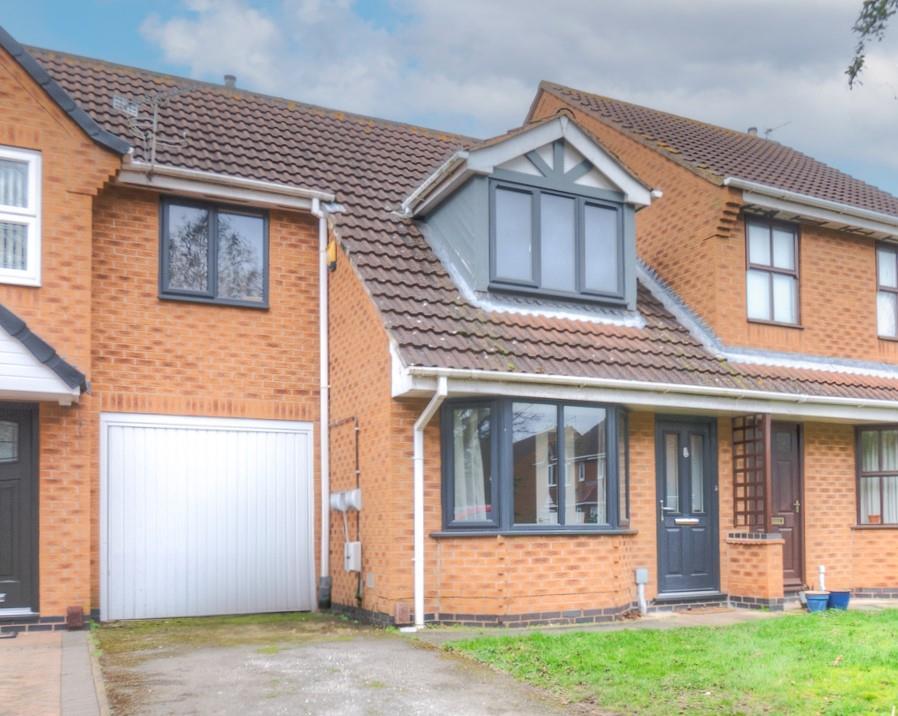 Garsdale Close, Gamston, Nottingham 3 bed townhouse for sale £290,000
