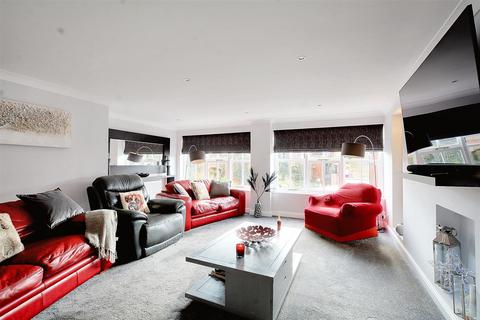 5 bedroom detached house for sale, London Road, Shardlow