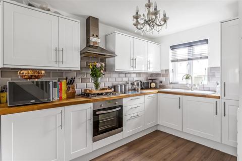44 The Murreys, Ashtead, KT21 2LU