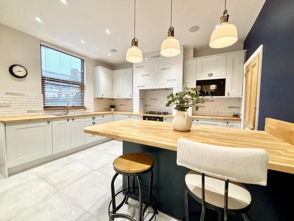 15 white lane 7.jpg