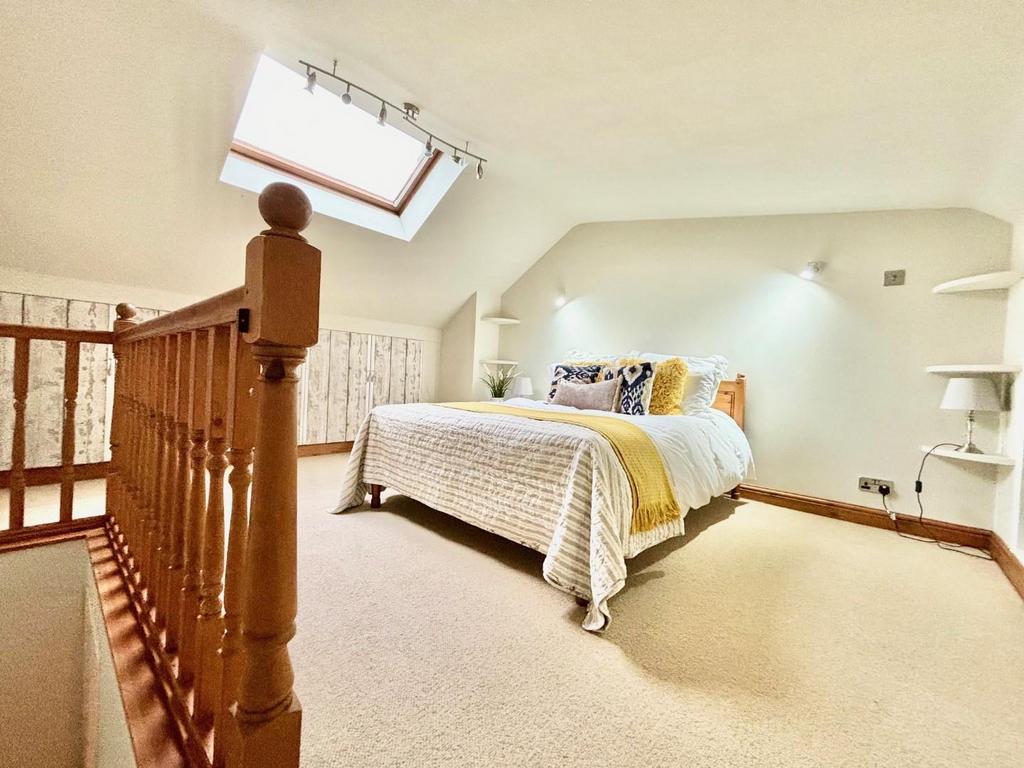 15 white lane 12.jpg