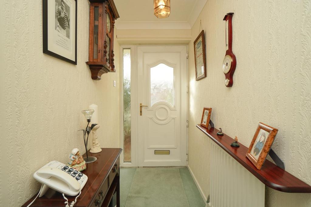 Stonefield Avenue, Easingwold, York 3 bed detached bungalow for sale