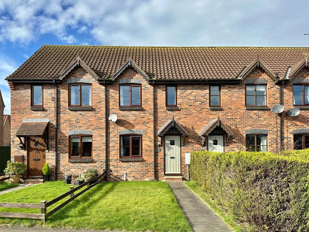 Grange Garth, Linton On Ouse, York, YO302TE 2 bed terraced house for