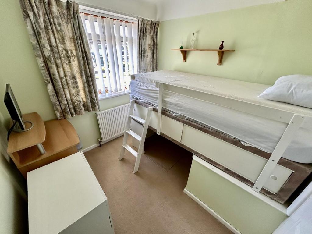 Bedroom Three.jpg