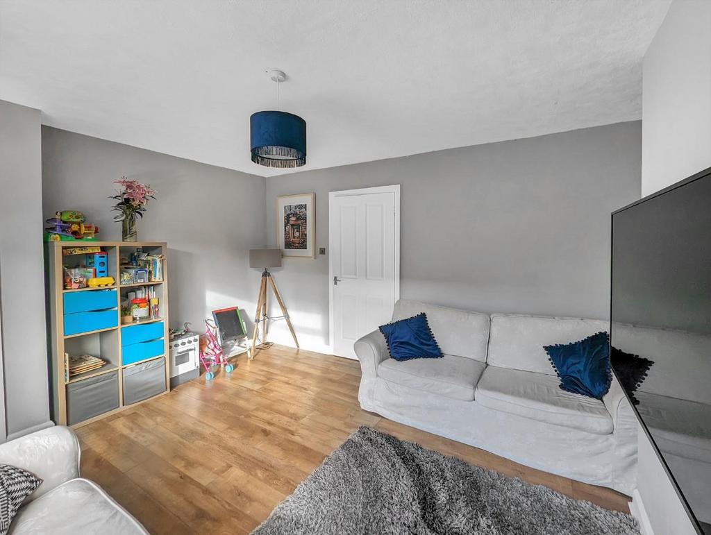 Living Room 1.jpg