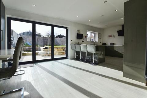 24 Craydon Road, Bristol, BS14 8HB
