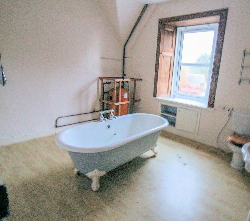 BATHROOM-2.jpg