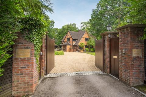 7 bedroom detached house for sale, Earleydene, Ascot