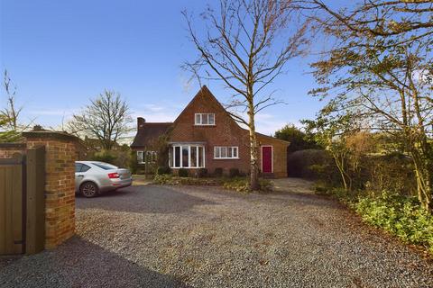 4 bedroom detached house for sale - Roxby Nook, Roxby Road, Thornton-Le-Dale, Pickering, YO18 7SX
