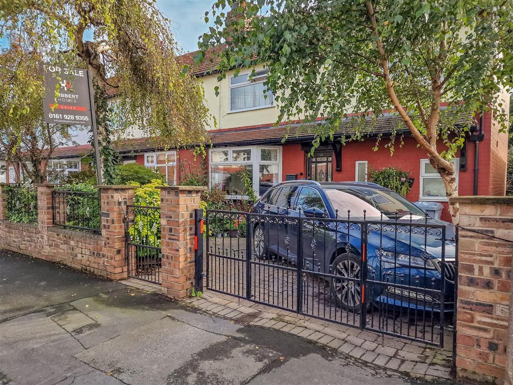 Ashleigh Road, Timperley, Altrincham 5 bed semidetached house £400,000