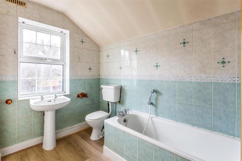 10 Middle Lane, Epsom, KT17 1DP