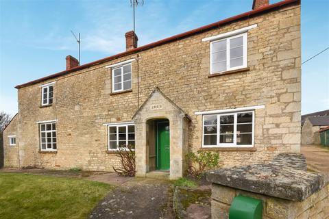 4 bedroom cottage to rent - Home Farm Close, Great Oakley NN18