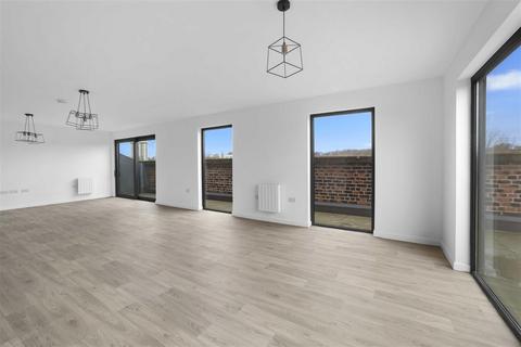 3 bedroom penthouse for sale - Meadow Mill, Stockport SK1