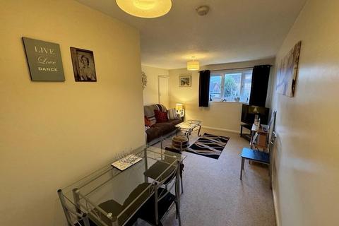 1 bedroom flat for sale, Giffard Walk, Stockport SK7