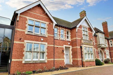 2 bedroom apartment for sale, Victoria Court, Hereford, HR4