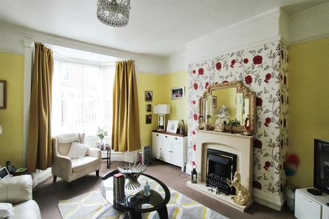 2 bedroom flat for sale, Hyde Street, South Shields
