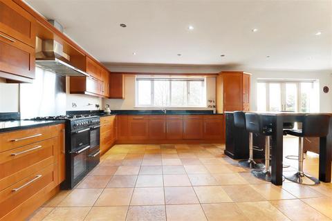 16 Brough Road, South Cave, Brough, HU15 2BX