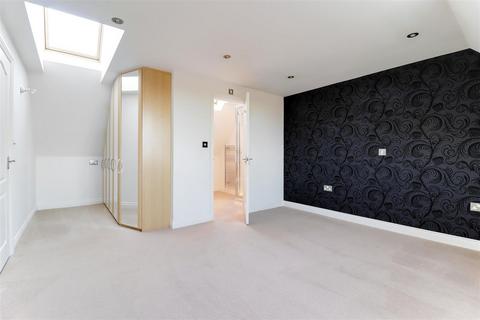 16 Brough Road, South Cave, Brough, HU15 2BX