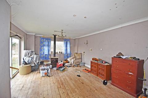 3 bedroom chalet for sale - Blind Lane, Mersham, Ashford TN25 7HA