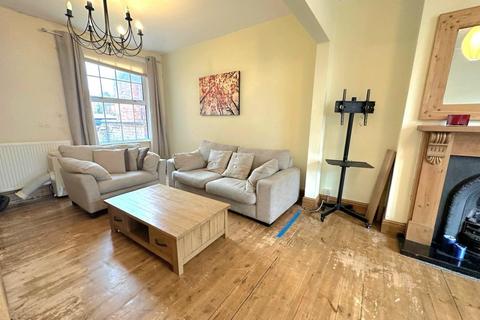 73 Birchfield Road, Northampton, NN1 4RG