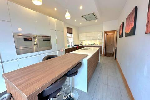 73 Birchfield Road, Northampton, NN1 4RG