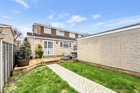29 Albany Way, Bristol, BS30 8UB