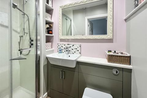 29 Albany Way, Bristol, BS30 8UB