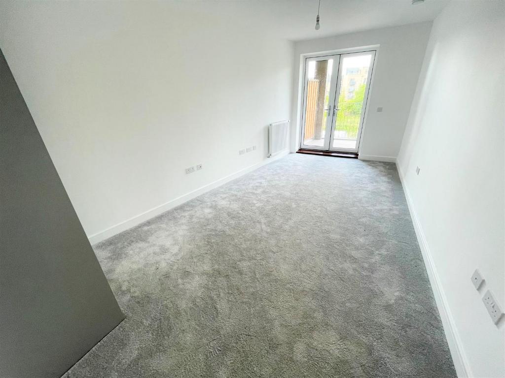 BEDROOM.jpg