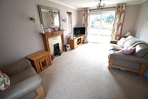 4 Ladymead, Portishead, Bristol, BS20 7LJ