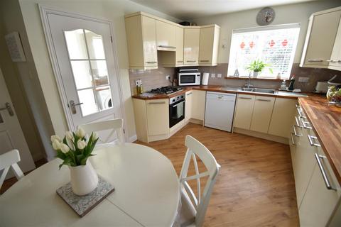 4 Ladymead, Portishead, Bristol, BS20 7LJ