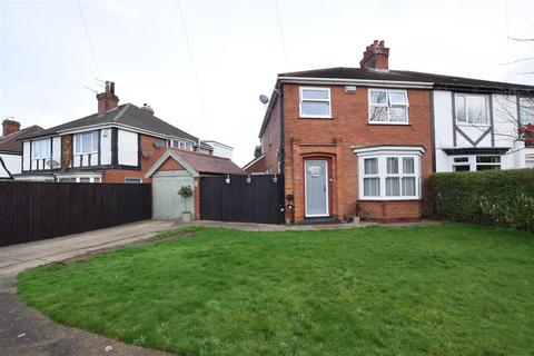 3 bedroom semi-detached house for sale - Grantham Avenue, Scartho DN33