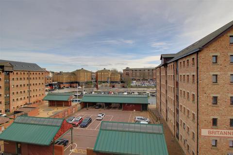 2 bedroom duplex for sale, Merchants Quay, Gloucester Docks